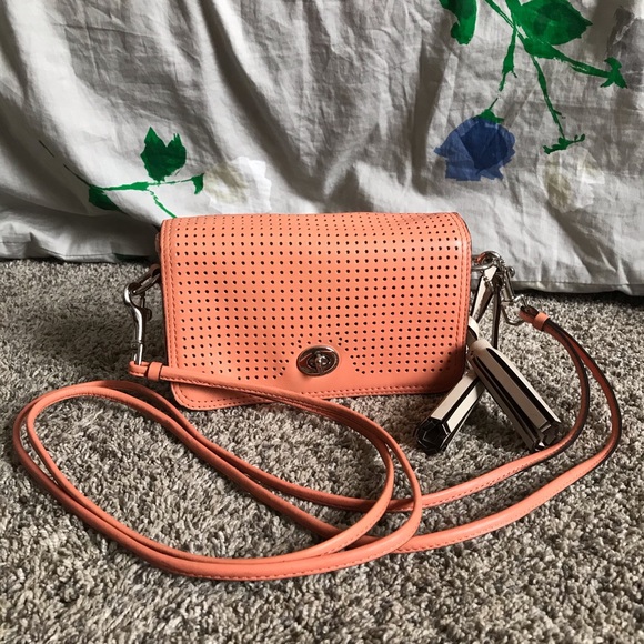 Coach Handbags - Light pink Coach Purse!